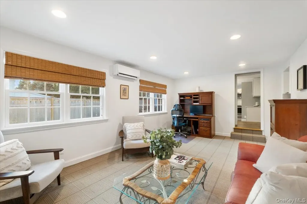 12 Stoneleigh Close Scarsdale NY 10583