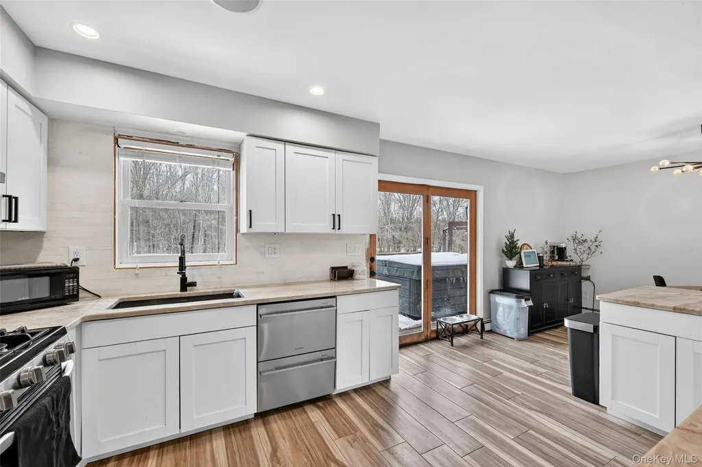 917 Scotchtown Collabar Road Middletown NY 10941