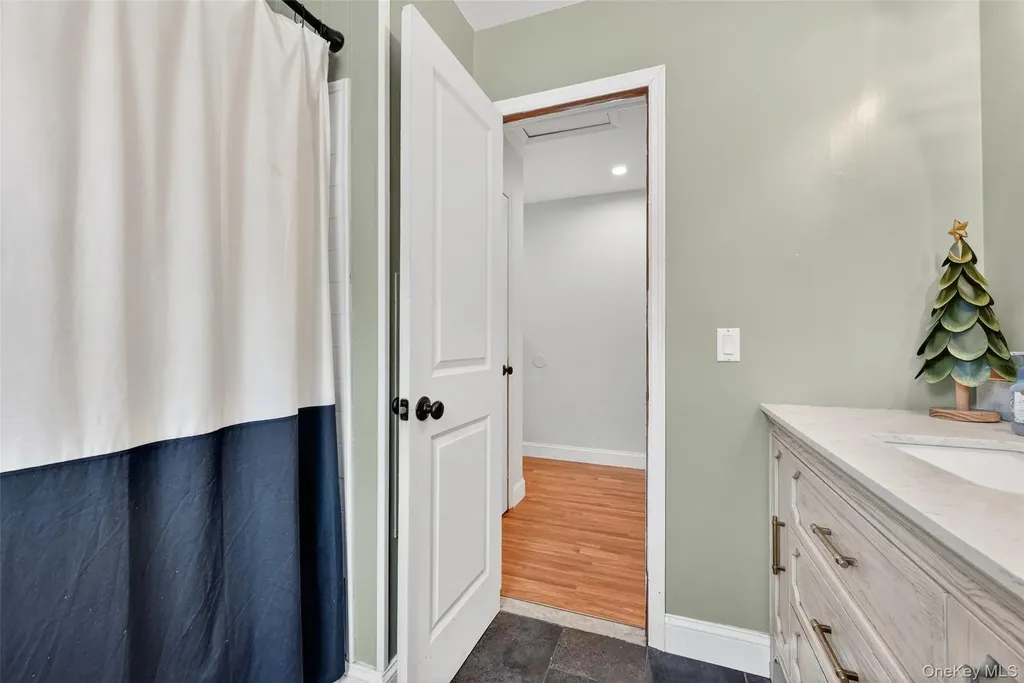 917 Scotchtown Collabar Road Middletown NY 10941