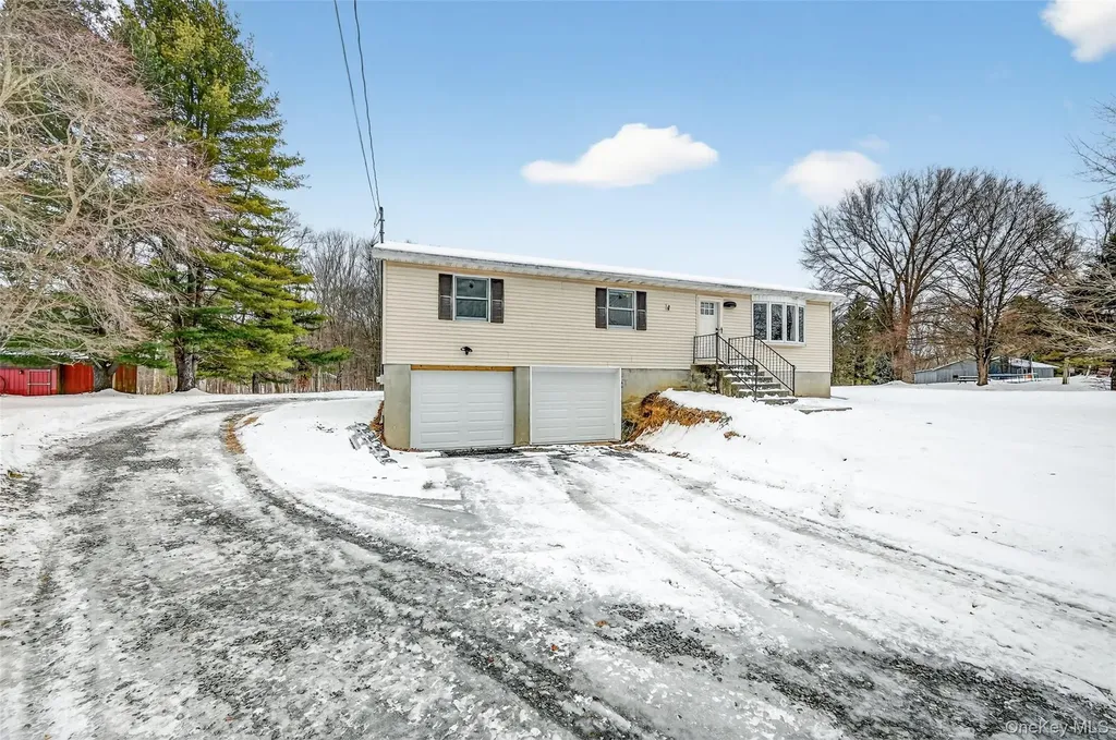 917 Scotchtown Collabar Road Middletown NY 10941