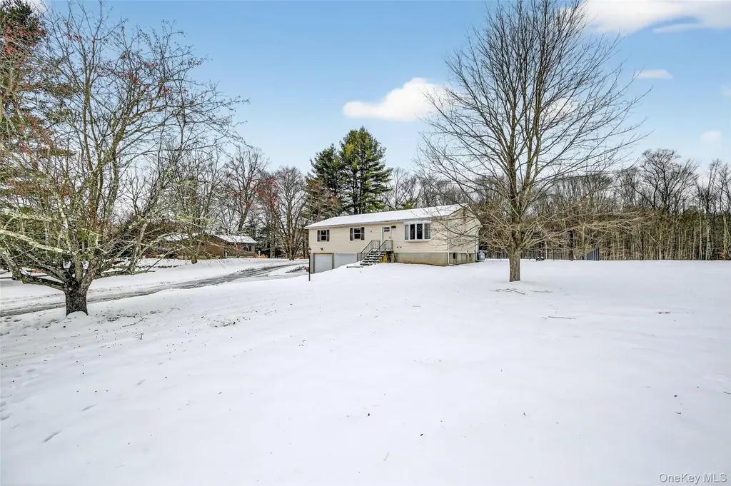 917 Scotchtown Collabar Road Middletown NY 10941