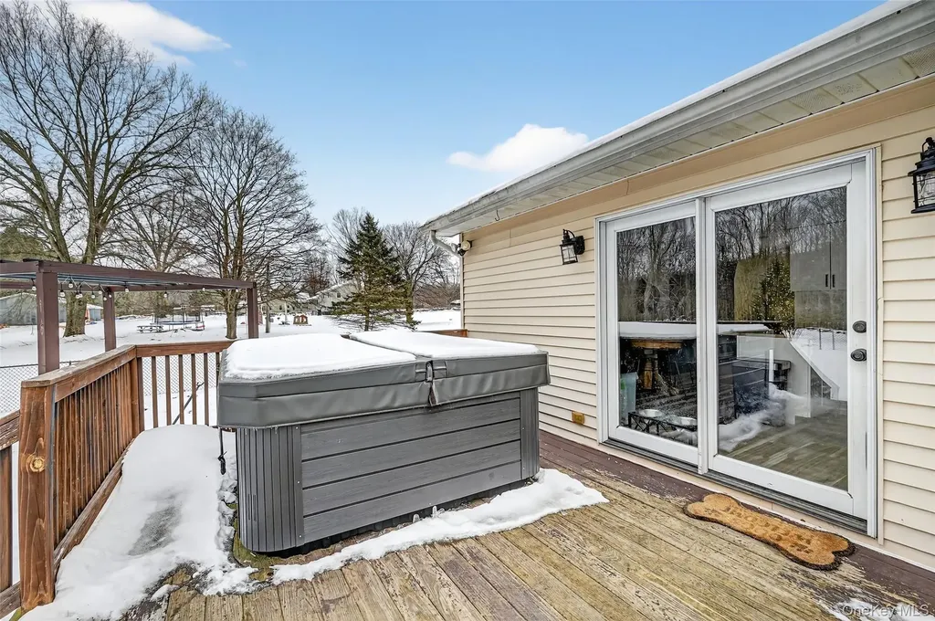 917 Scotchtown Collabar Road Middletown NY 10941