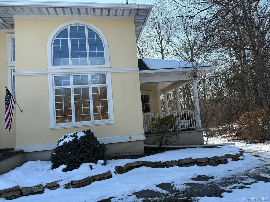 88 Pierce Circle New Hampton NY 10958