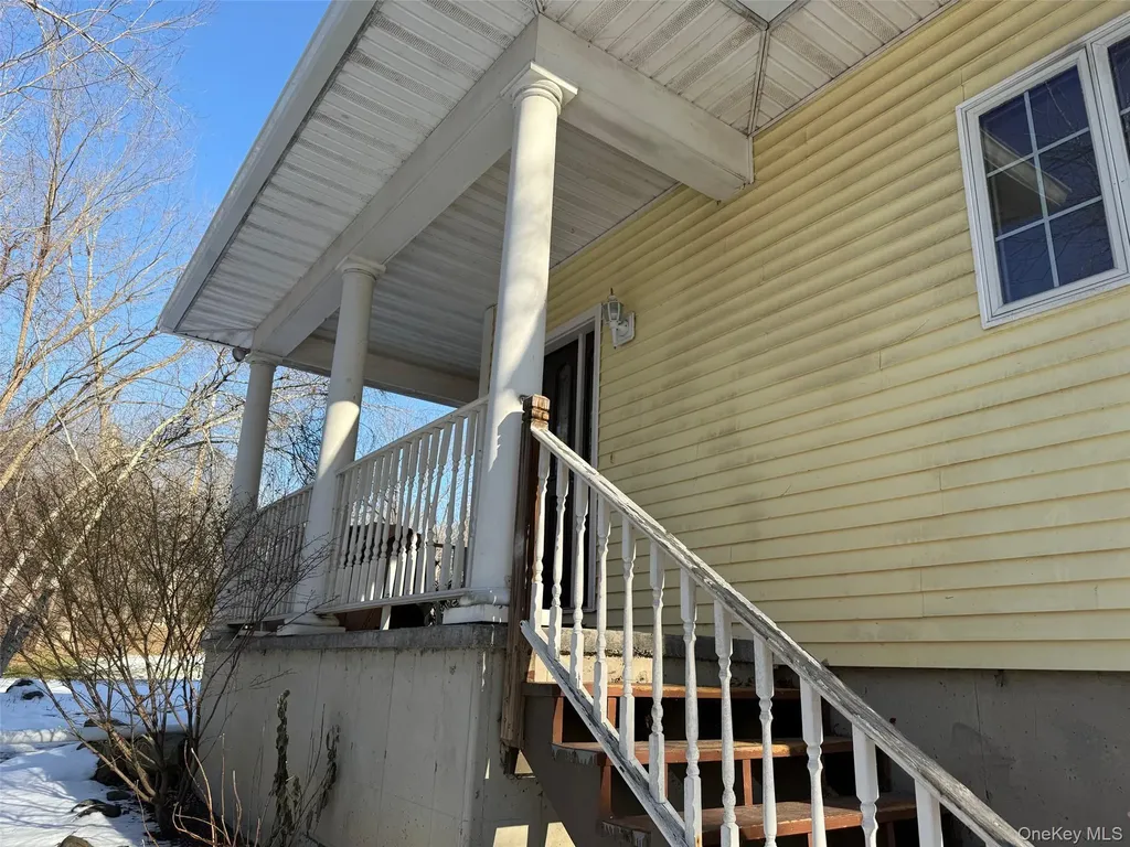 88 Pierce Circle New Hampton NY 10958