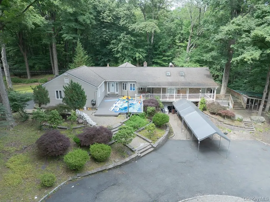 23 Sky Meadow Road Suffern NY 10901