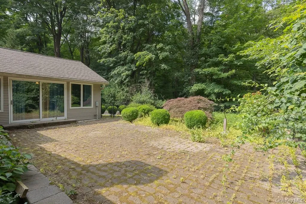 23 Sky Meadow Road Suffern NY 10901