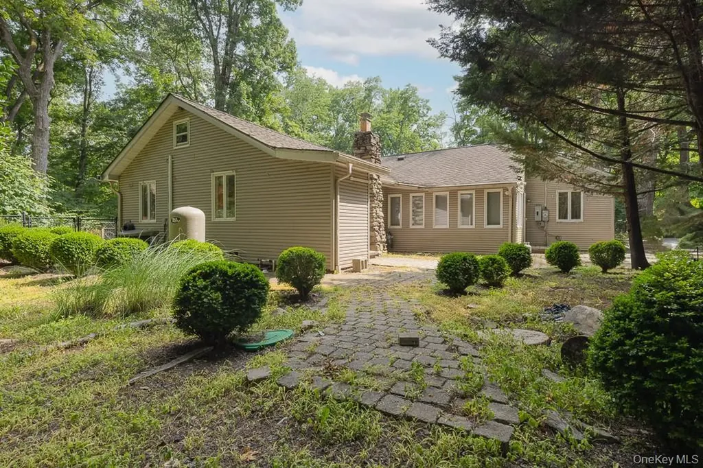 23 Sky Meadow Road Suffern NY 10901