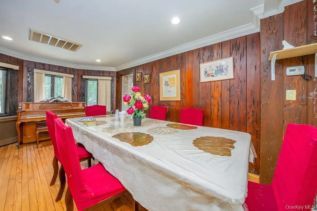 23 Sky Meadow Road Suffern NY 10901