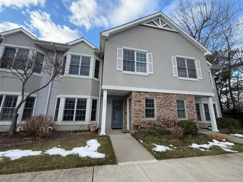 117 Pond View Drive Port Washington NY 11050