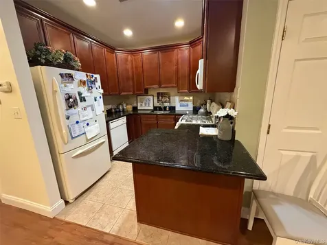 117 Pond View Drive Port Washington NY 11050
