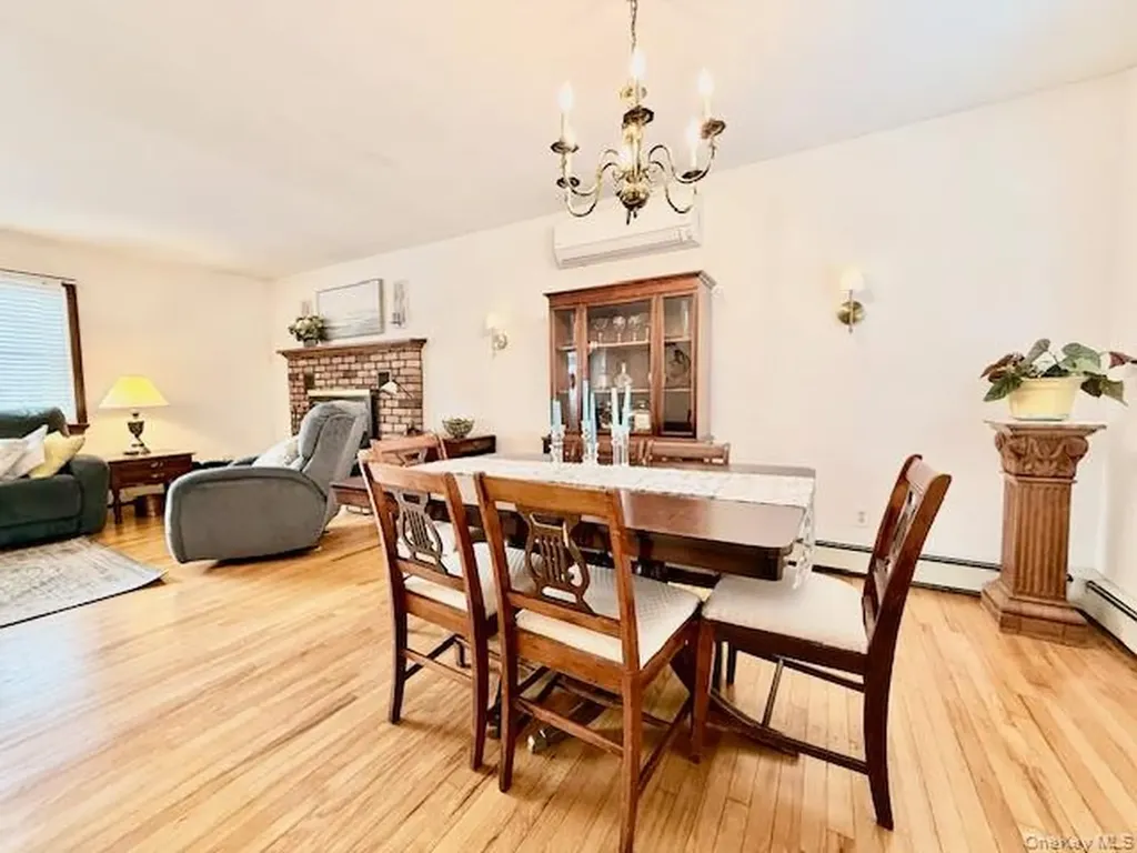 189 Beaver Drive Mastic Beach NY 11951