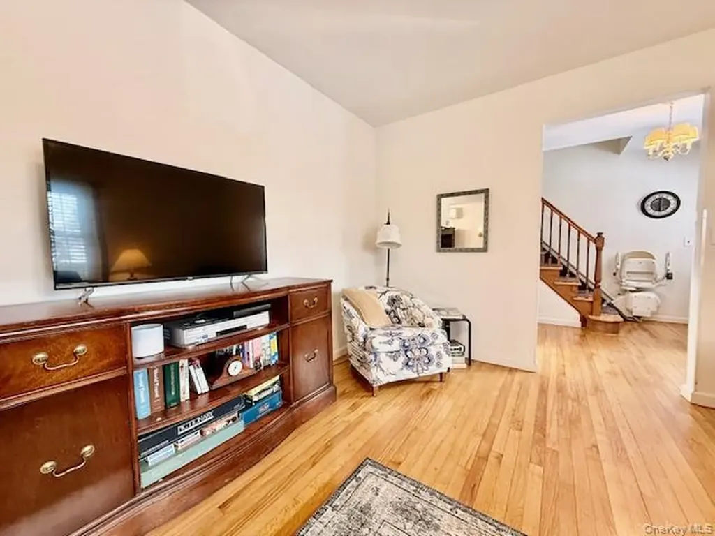 189 Beaver Drive Mastic Beach NY 11951