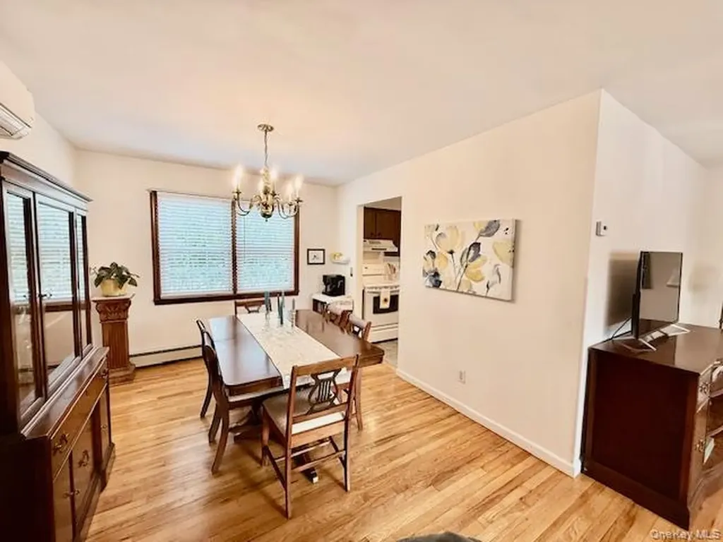 189 Beaver Drive Mastic Beach NY 11951