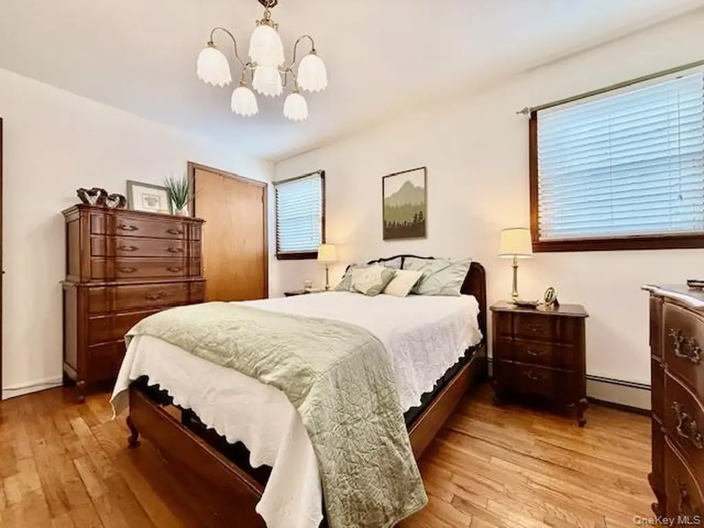 189 Beaver Drive Mastic Beach NY 11951