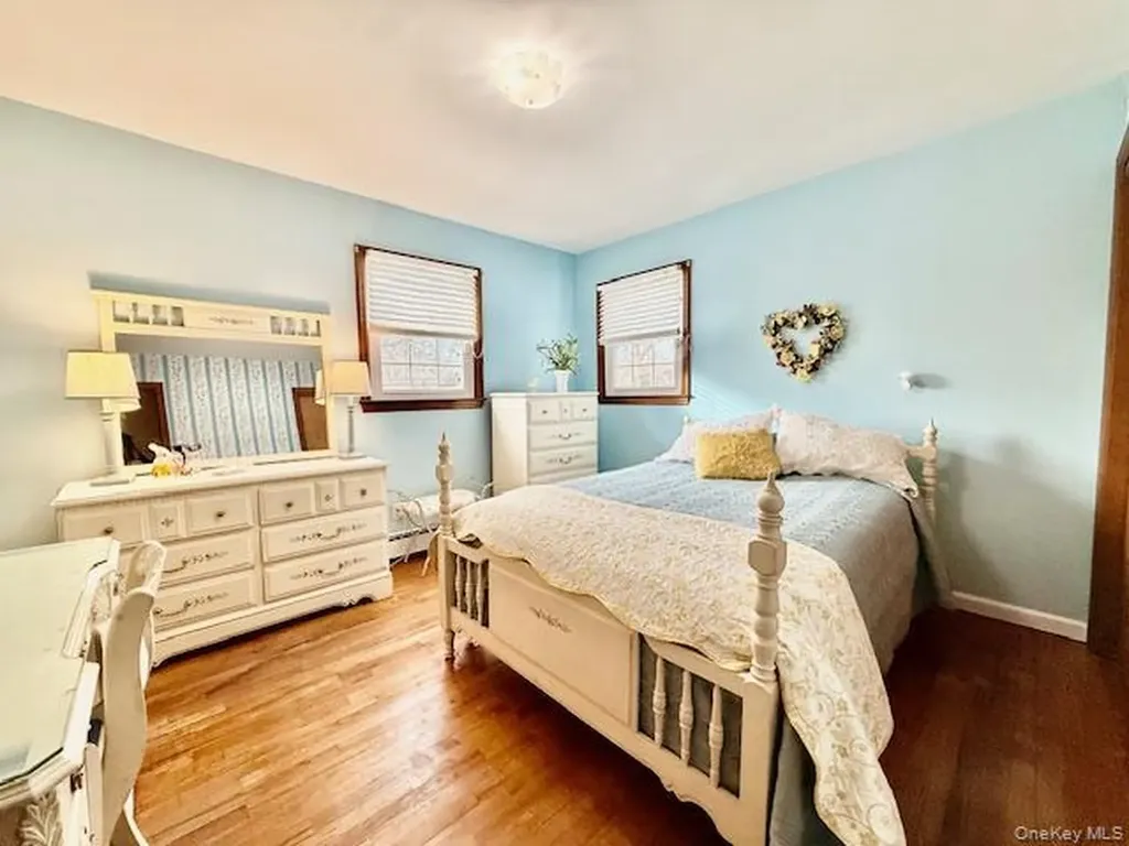 189 Beaver Drive Mastic Beach NY 11951