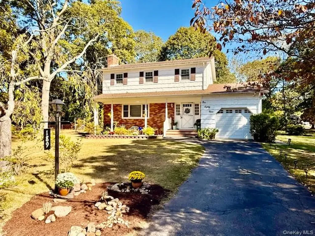 189 Beaver Drive Mastic Beach NY 11951