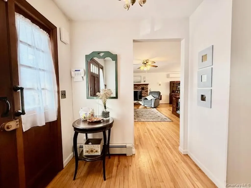 189 Beaver Drive Mastic Beach NY 11951