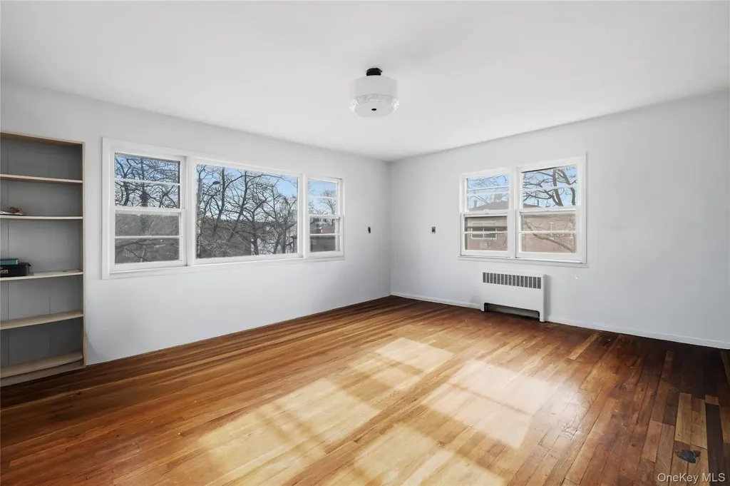 6209 Spencer Terrace Bronx NY 10471