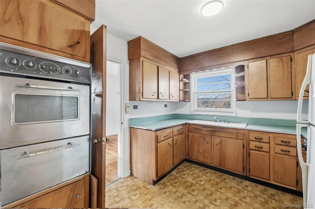 6209 Spencer Terrace Bronx NY 10471