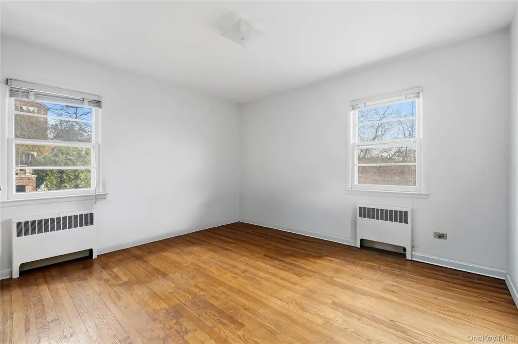 6209 Spencer Terrace Bronx NY 10471