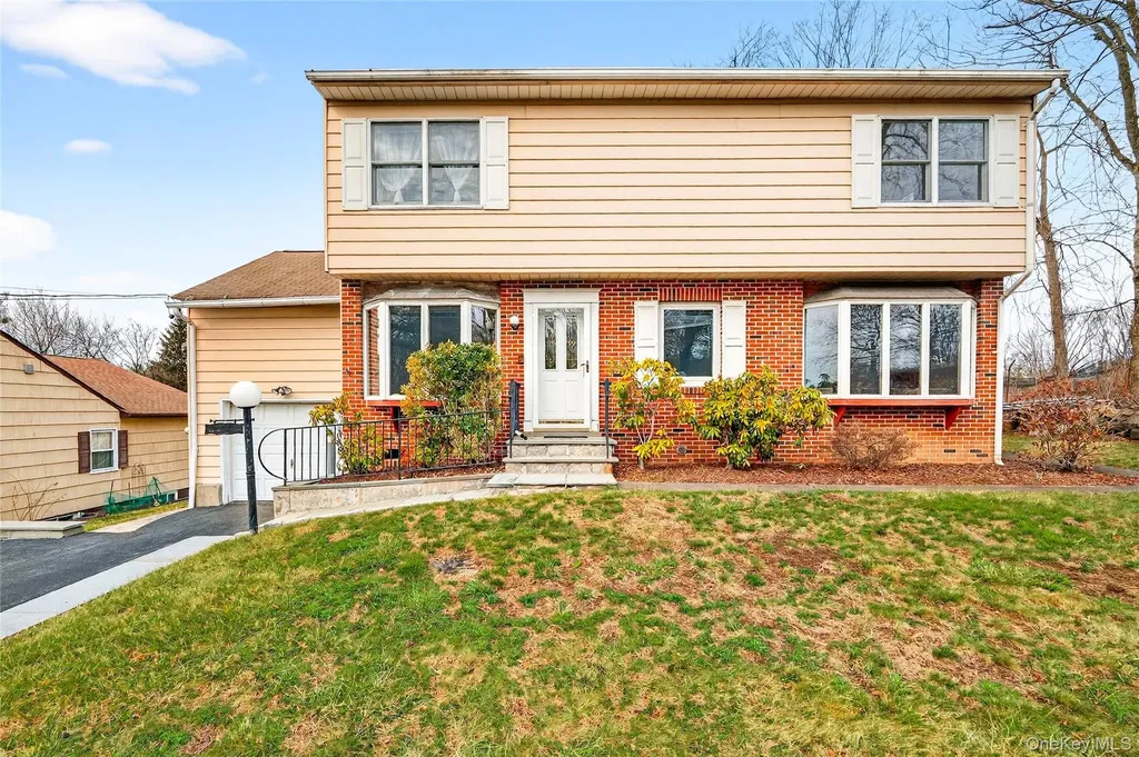 19 Indian Trail White Plains NY 10603