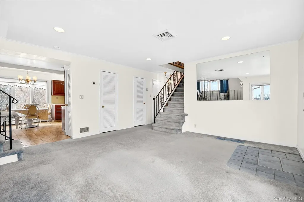 19 Indian Trail White Plains NY 10603