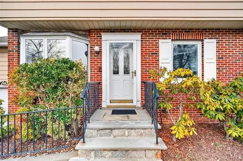 19 Indian Trail White Plains NY 10603