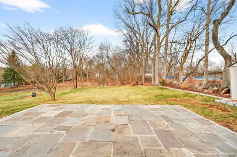 19 Indian Trail White Plains NY 10603