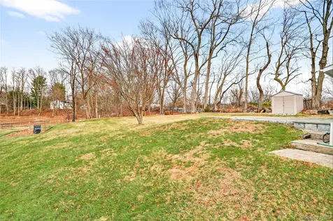 19 Indian Trail White Plains NY 10603