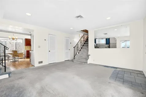19 Indian Trail White Plains NY 10603
