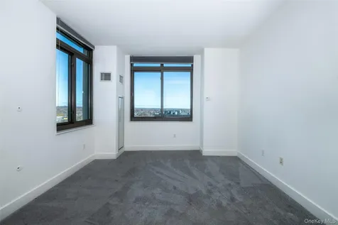 175 Huguenot Street New Rochelle NY 10801
