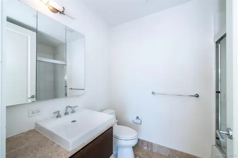 175 Huguenot Street New Rochelle NY 10801