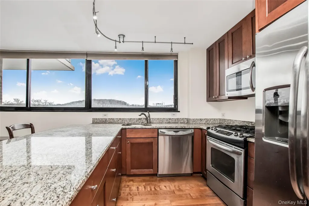 2287 Johnson Avenue Bronx NY 10463