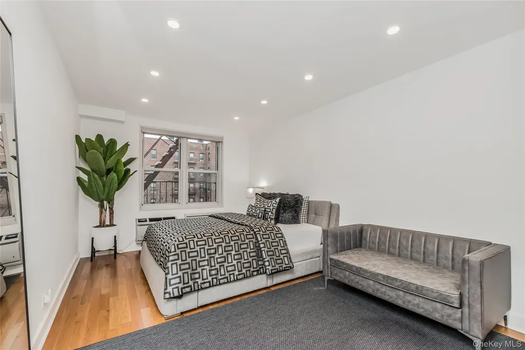 3901 Independence Avenue Bronx NY 10463