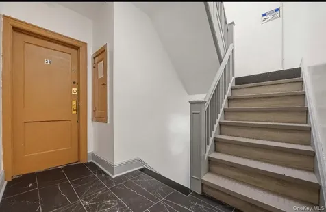 3433 30th Street Astoria NY 11106