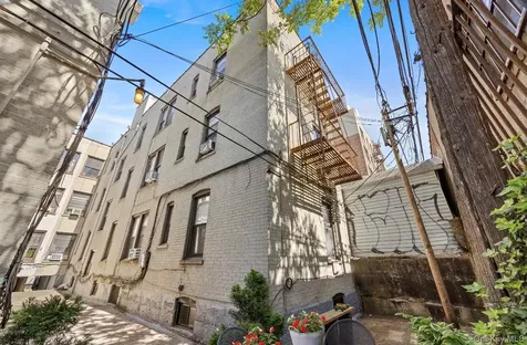 3433 30th Street Astoria NY 11106
