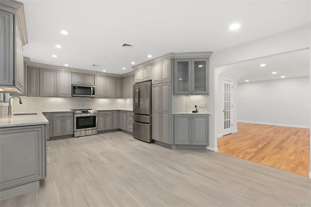 339 Halbert Drive Holbrook NY 11741