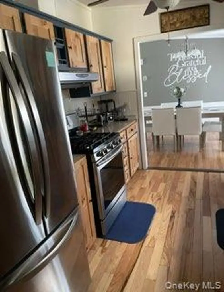 128 Brittany Terrace New Windsor NY 12575
