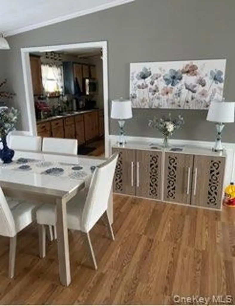 128 Brittany Terrace New Windsor NY 12575