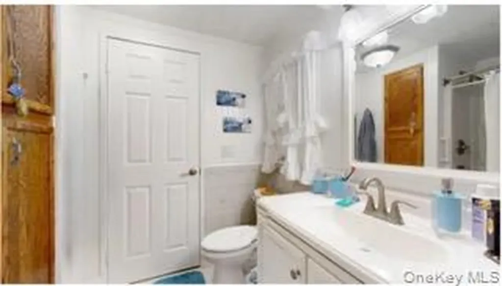 128 Brittany Terrace New Windsor NY 12575