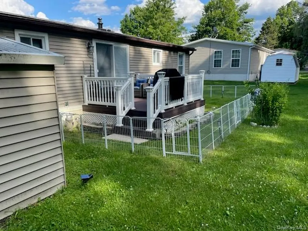 128 Brittany Terrace New Windsor NY 12575
