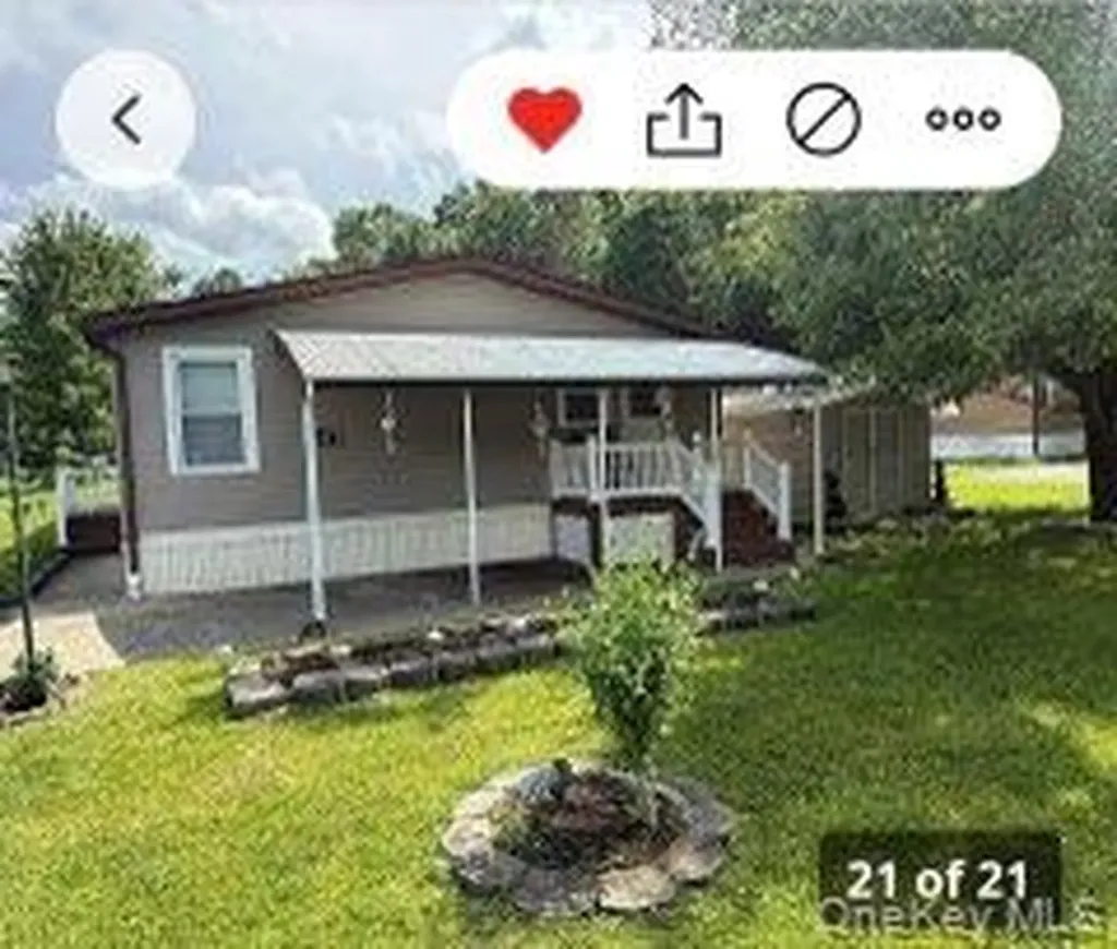128 Brittany Terrace New Windsor NY 12575