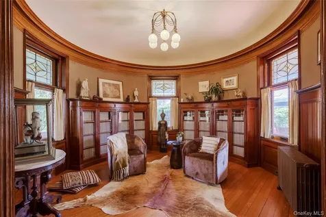 77 W Chestnut Street Kingston NY 12401