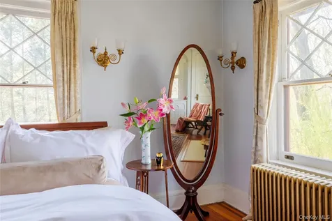 77 W Chestnut Street Kingston NY 12401