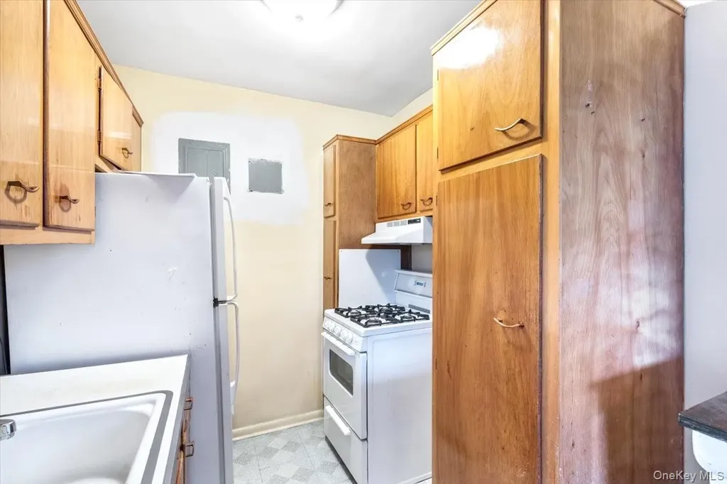 99-35 59th Avenue Corona NY 11368