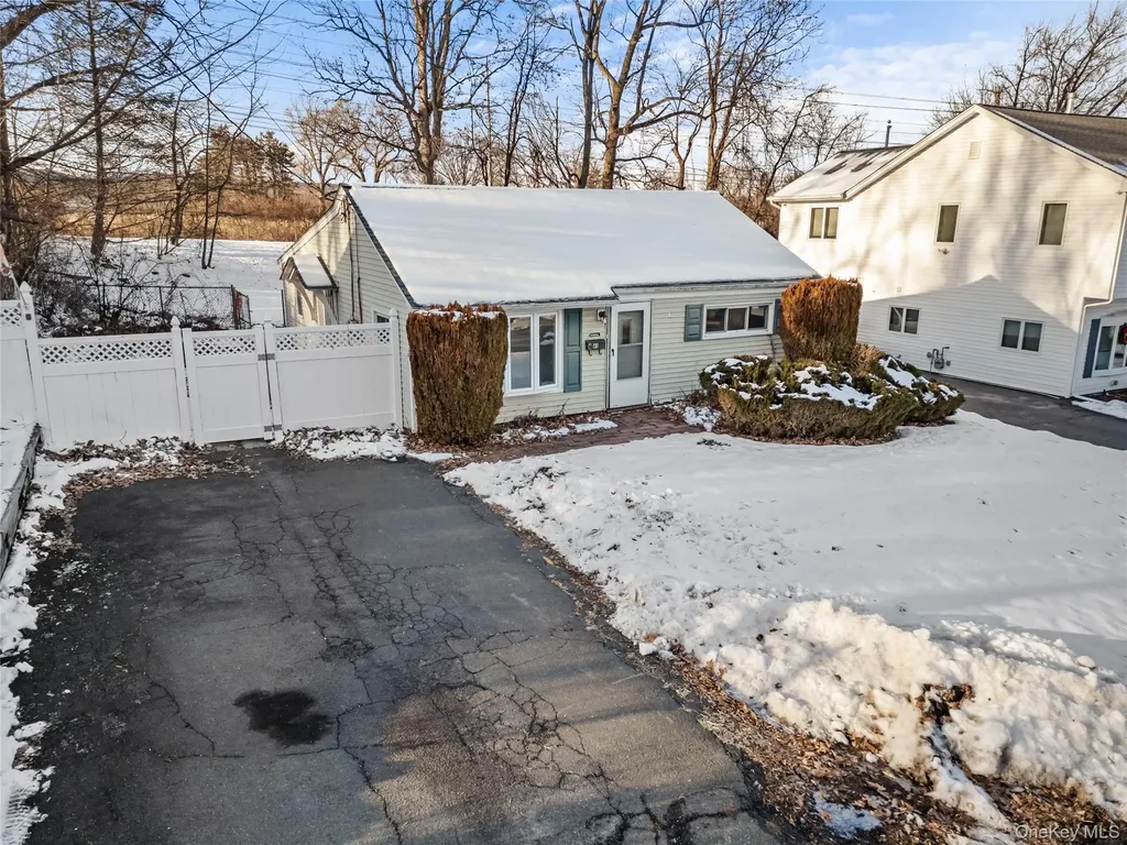 41 Hurd Avenue Garnerville NY 10923
