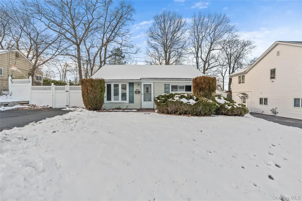 41 Hurd Avenue Garnerville NY 10923