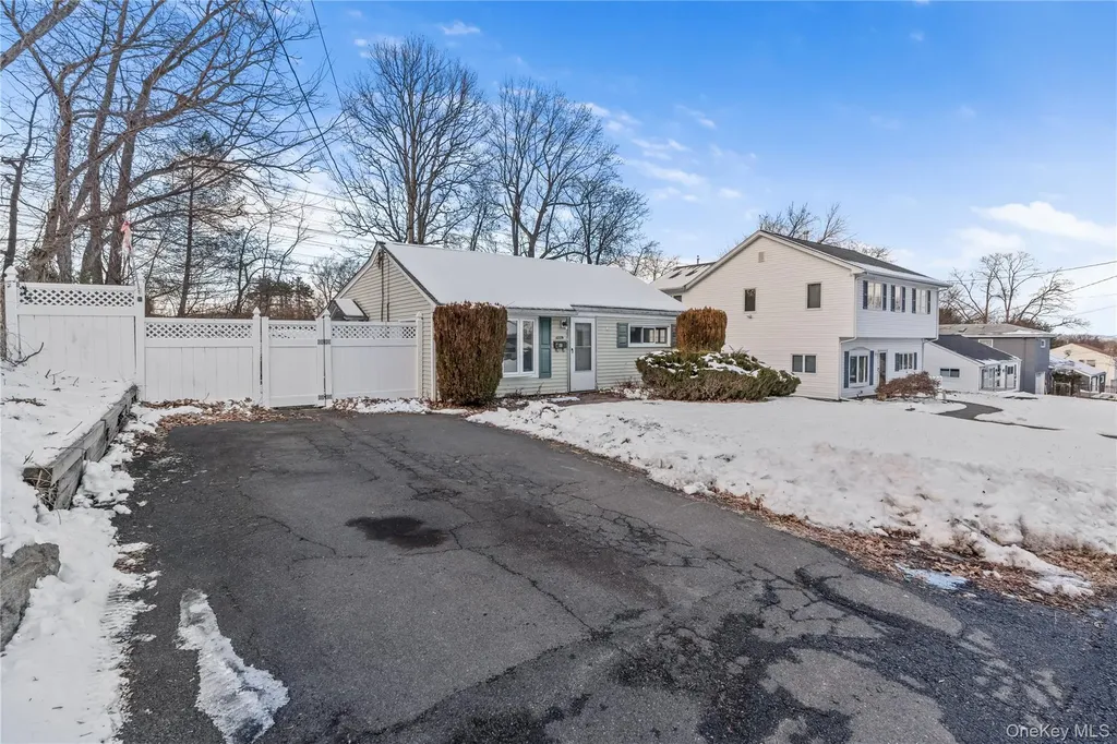 41 Hurd Avenue Garnerville NY 10923