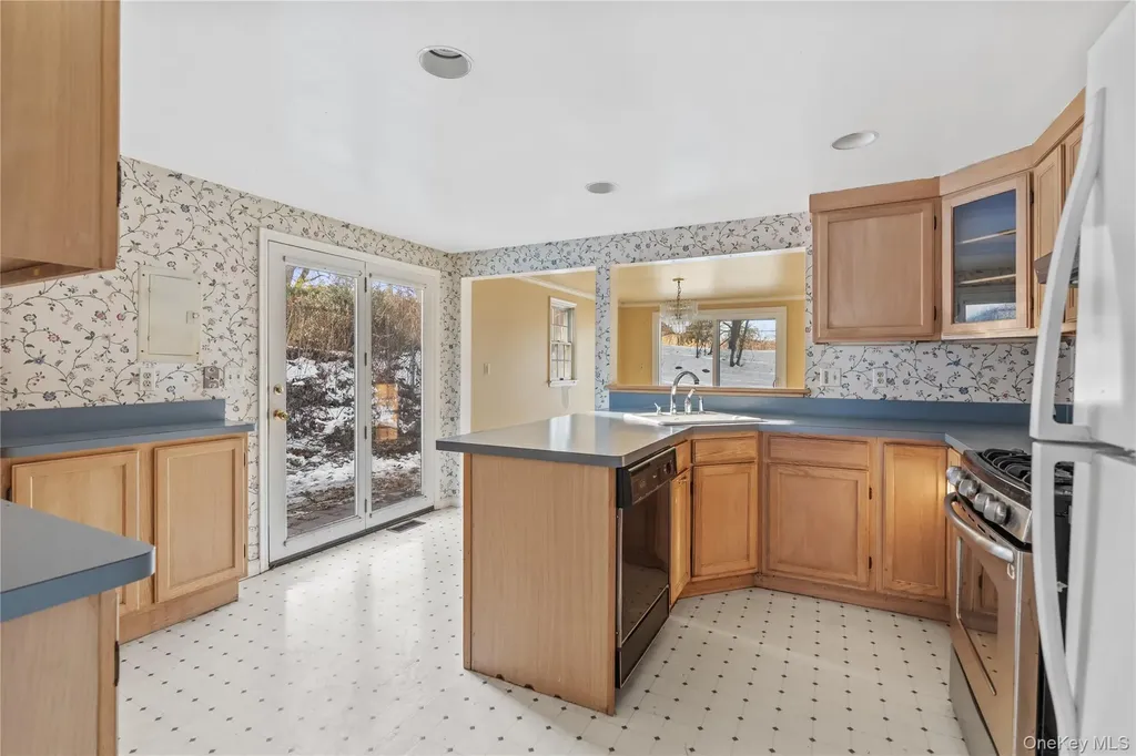 41 Hurd Avenue Garnerville NY 10923