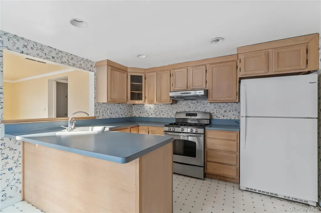 41 Hurd Avenue Garnerville NY 10923